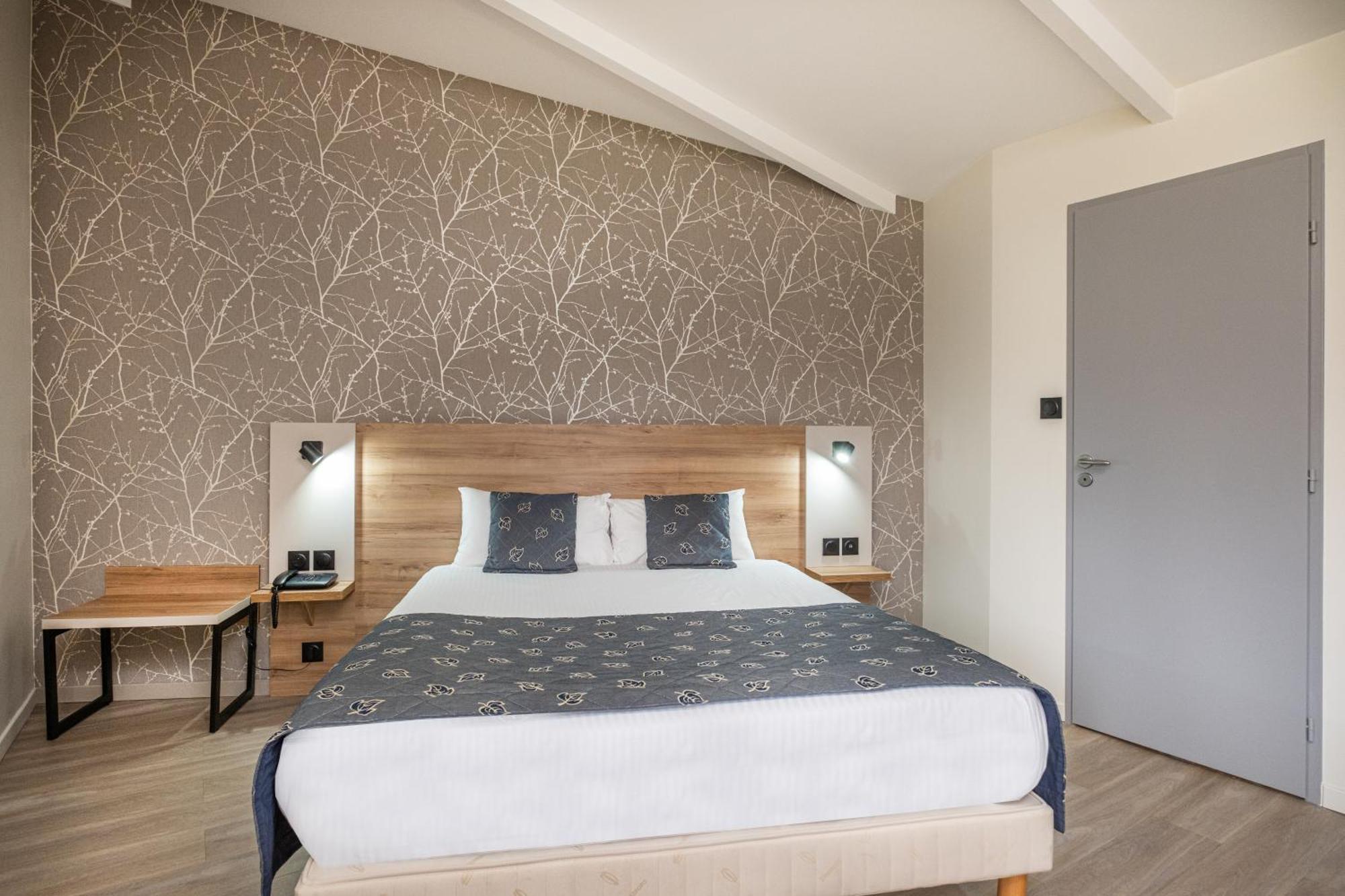 Charme Hotel, Montbeliard Sud Екстериор снимка