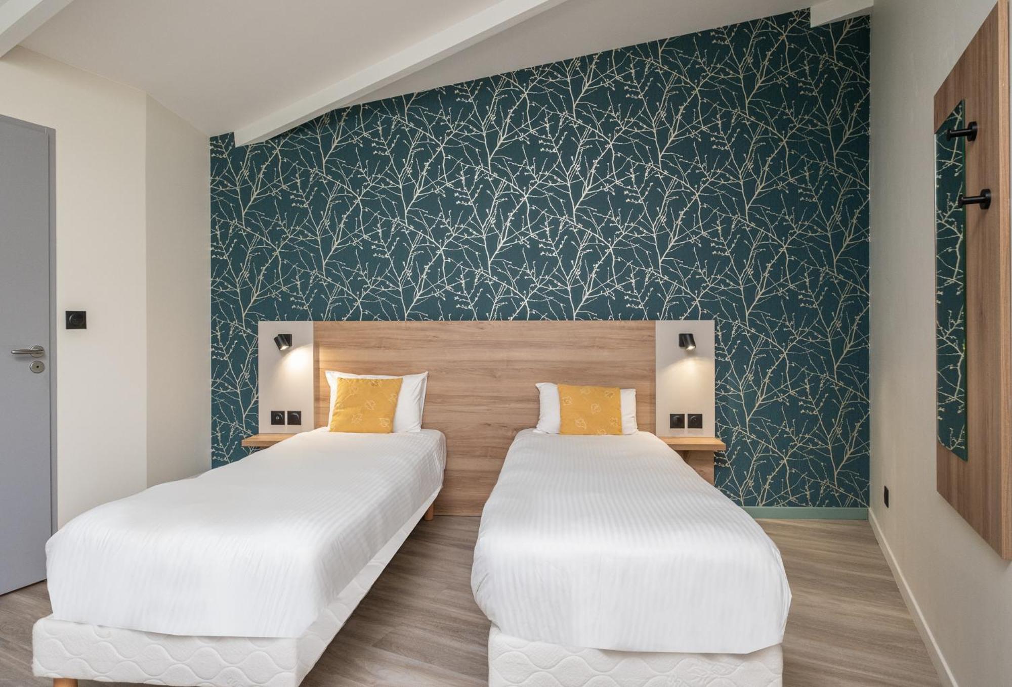 Charme Hotel, Montbeliard Sud Екстериор снимка
