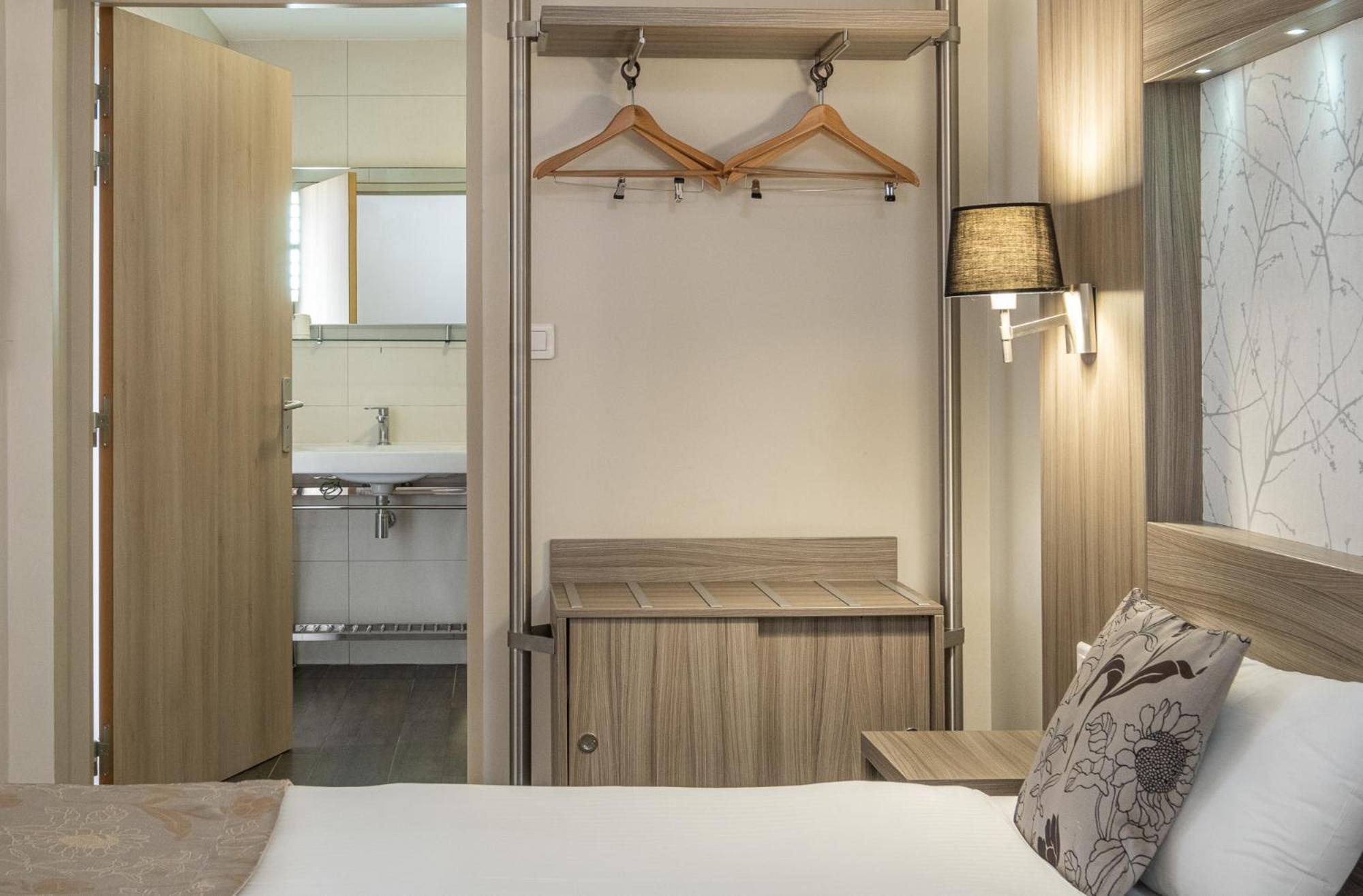 Charme Hotel, Montbeliard Sud Екстериор снимка